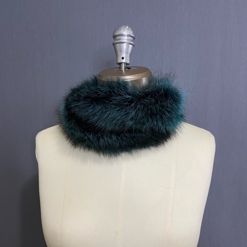 Forest green Fur Collar with Snap Closure - Picture 1 of 6
